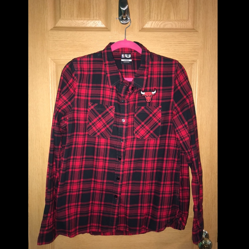 CHICAGO BULLS plaid button down❤️❤️❤️